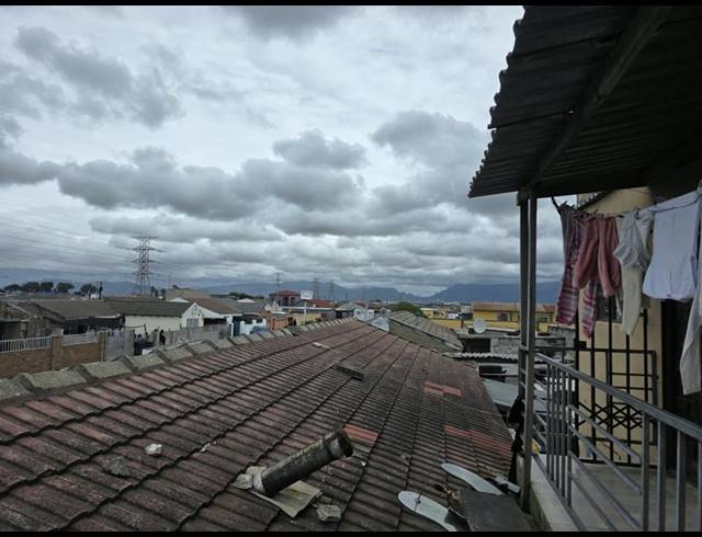 5 BEDROOM HOUSE FOR SALE IN NYANGA